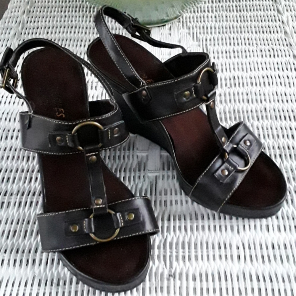 Aerosoles Cute Brown Wedge Sandals EUC